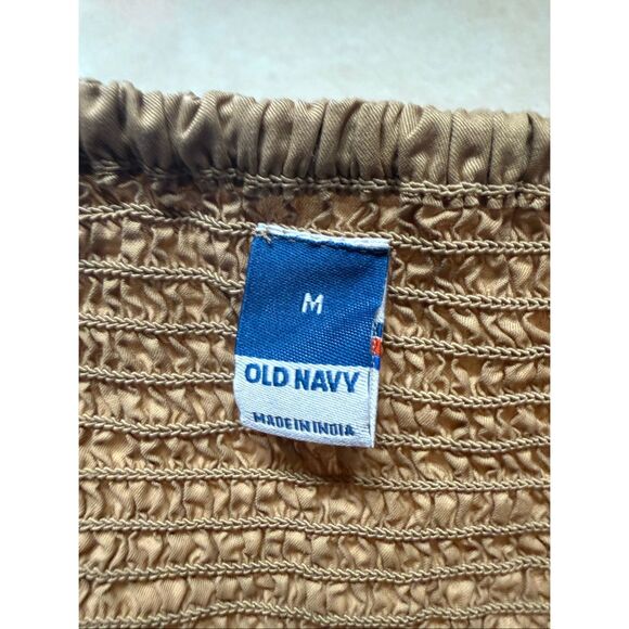 Old navy Low V Wrap Blouse Camel Sz M NWOT - Picture 3 of 6